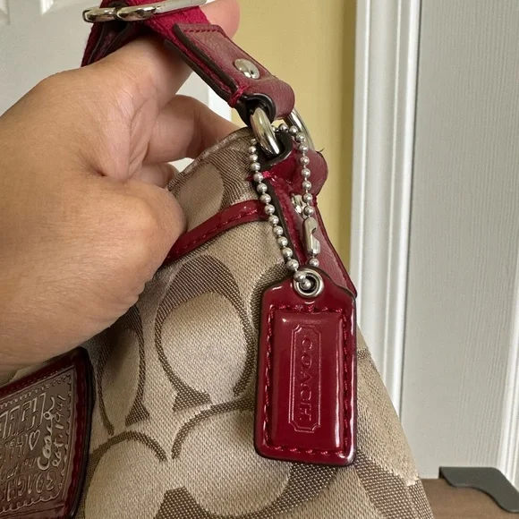 #6. Coach Daisy Sateen Signature Khaki & Red Crossbody Bag, Excellent Condition - Picture 8 of 15